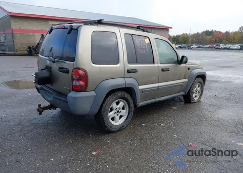 2005 Jeep Liberty Sport из США, поврежденный, VIN 1J4GL48K35W624375